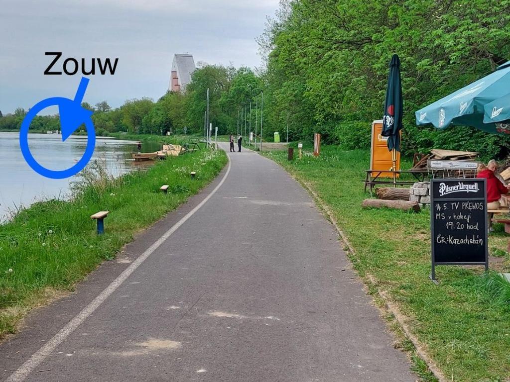 Zouw Hausboat Zakotven -Pouze Ubytovani Roudnice nad Labem Exterior foto